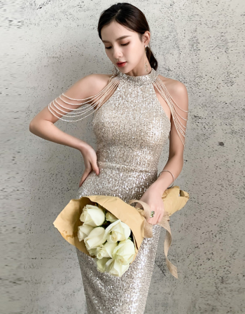 雪宝莲2026新款修身鱼尾挂脖性感肩流苏晚礼服